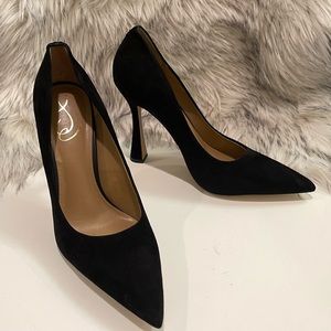 Sam Edelman Antonia Pointed Toe Pump; black suede; size 9
